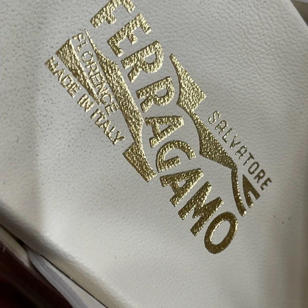 SALVATORE FERRAGAMO EUGENIA PLATFORM SADDLE SOFT LEATHER SANDALS 10C
